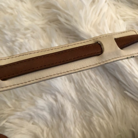 Coach Classic Shoulder Bag - Picture 6 of 6